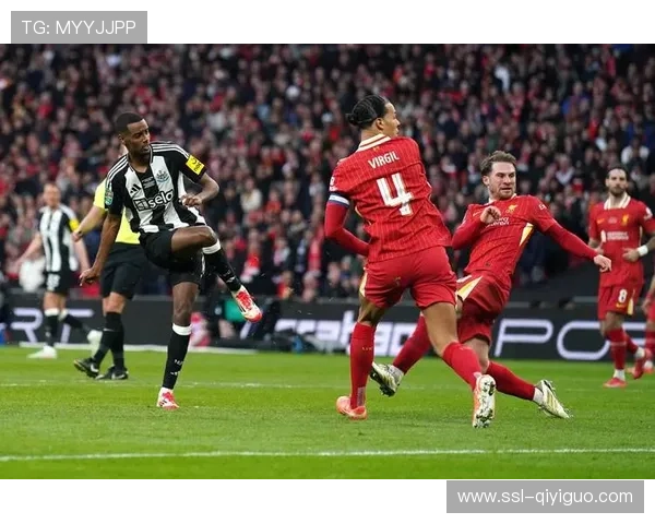 利物浦伊萨克缺阵影响锋线,赛季冲刺阶段阵容深度受考 利物浦伊萨克缺阵影响锋线,赛季冲刺阶段阵容深度受考